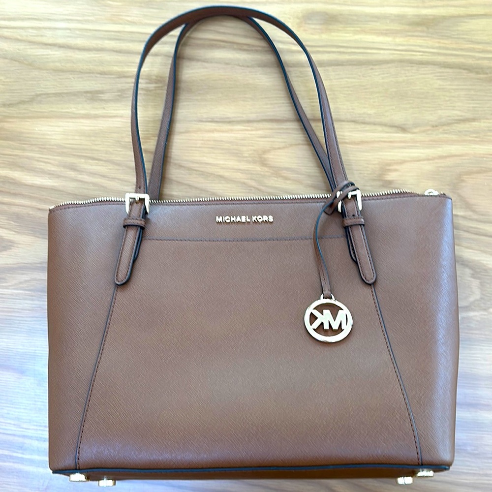 Brown Michael Kors tote